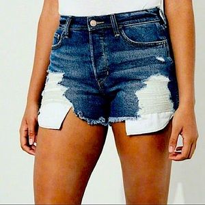 Hollister high-rise boyfriend shorts